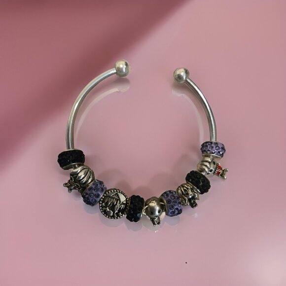 Harry Potter Bangle Charm Bracelet~ - Picture 1 of 2
